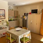 Апартаменти Villaggio White Star *