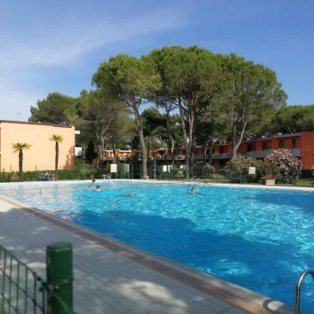 Апартаменти Villaggio White Star